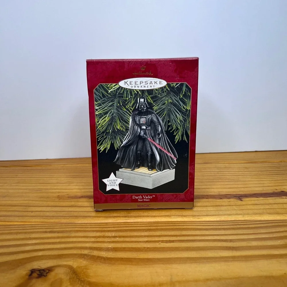 1997 Hallmark Keepsake Star Wars‎ Darth Vader Ornament Light & Sound QXI7531